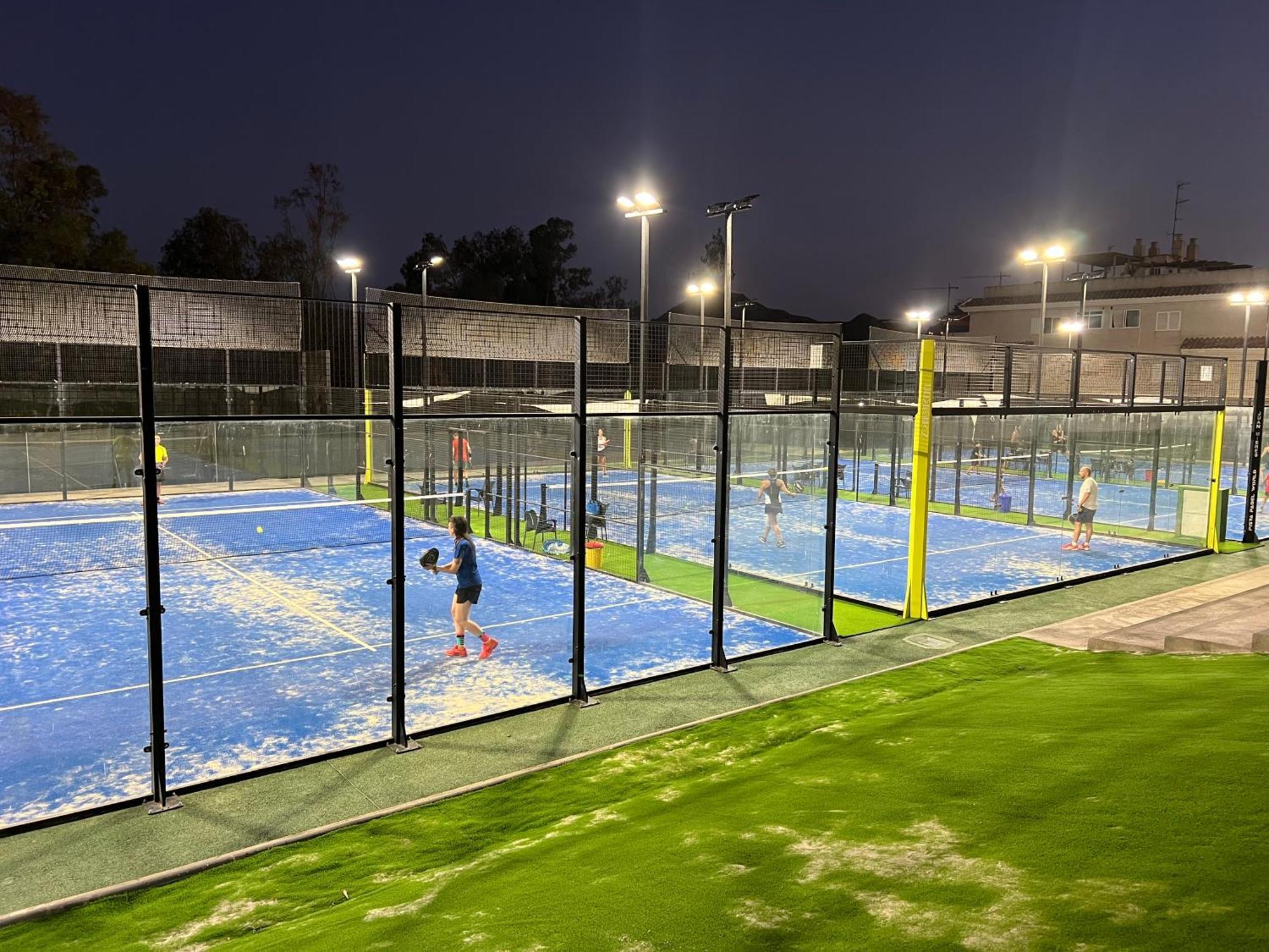Piso Con Ac, Piscina Y Pista De Padel Y Tenis En Агилас Экстерьер фото